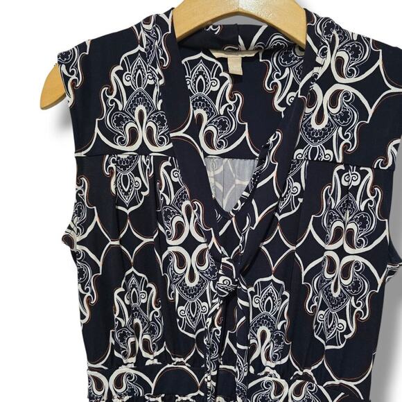 Banana Republic Women's Navy tie neck sleeveless abstract print dress - small - Picture 2 of 8
